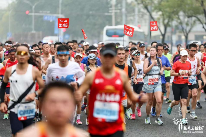 激情再现，北京现代以科技实力领跑2023北京国际马拉松