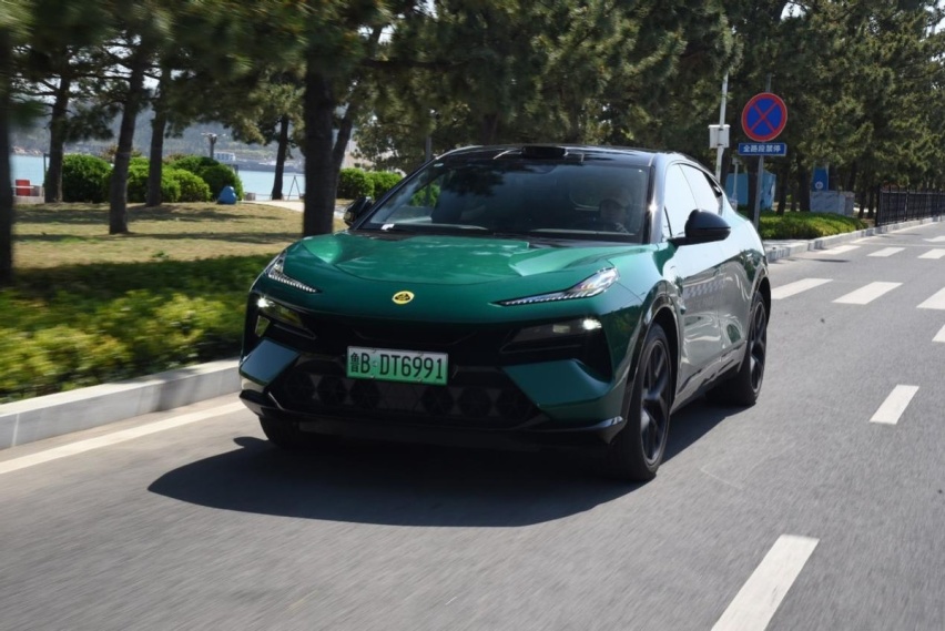 源自经典跑车的极致驾控？青岛试驾路特斯 Eletre