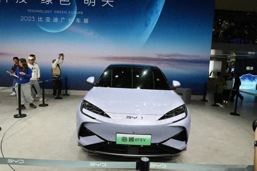 比亚迪海狮07 EV首发亮相，定位中型SUV，搭载云辇-C系统