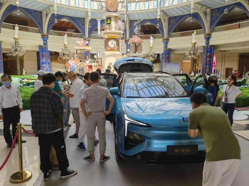 欠债算什么？ 恒大欲上市第一款车 本月预售