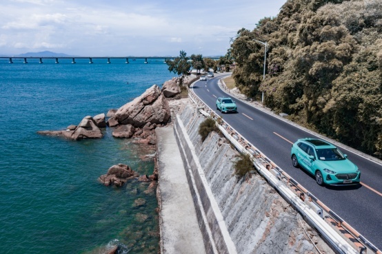 1.5L自吸+DHT混动 油耗低至4.7L，WEY玛奇朵14.58万起