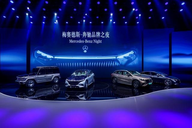 梅赛德斯-奔驰携全品牌豪华电动阵容亮相品牌之夜