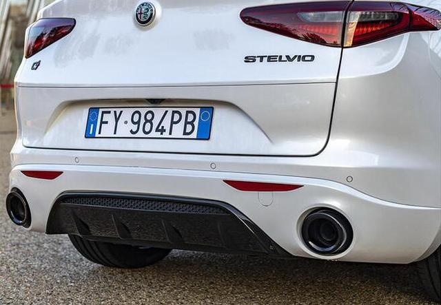 阿尔法罗密欧Stelvio Veloce Ti版官图发布