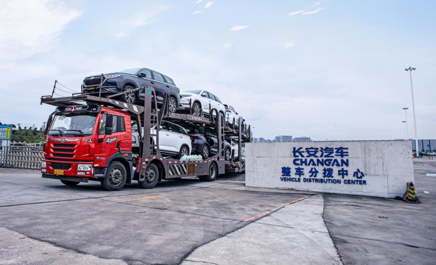 “双免”后再开先河，长安欧尚X7践行五大承诺让买车成了投资
