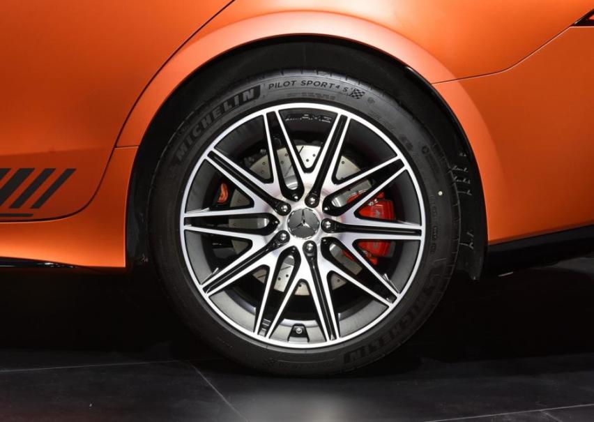 跟帕拉梅拉一个价，奔驰AMG GT50实力依旧强劲，4.9秒破百