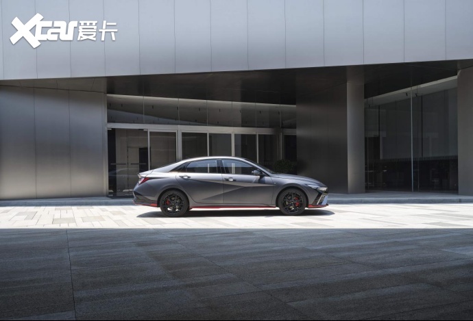 超强气场，万众瞩目——北京现代全新伊兰特成都车展今天上市