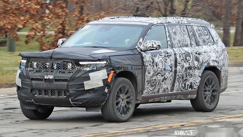 jeep-grand-cherokee-3-row-spy-shots-front-three-quarters.jpg