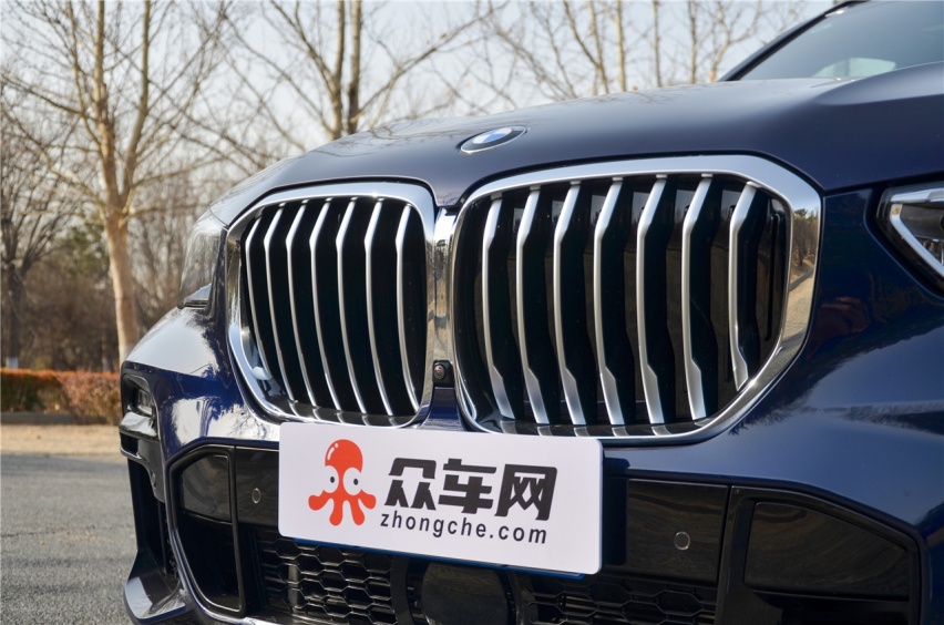 试驾2021款宝马X5 不玩越野 只做“运动健将”