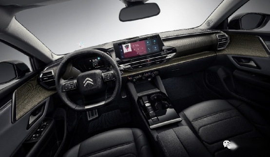 又双叒叕上新了？东风雪铁龙推出凡尔赛C5 X FM版 售价16.37万