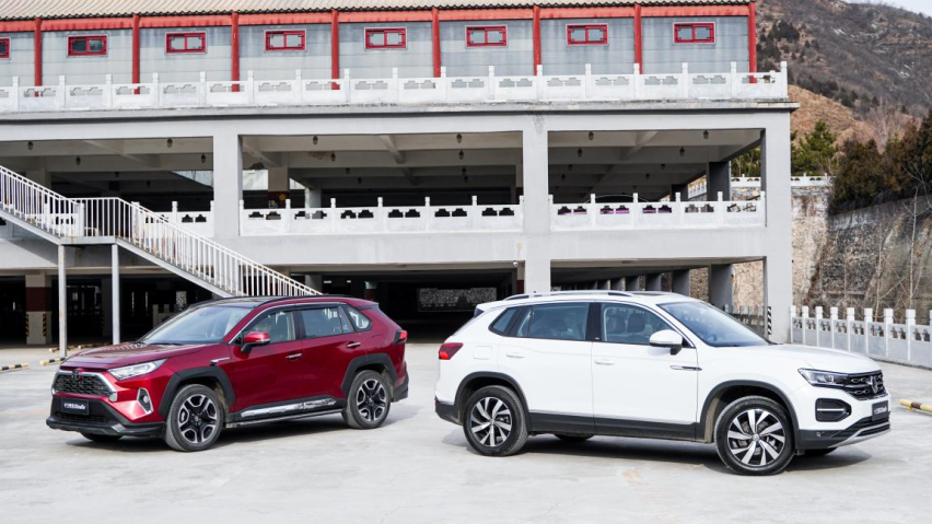 两款SUV，不一样的生活体验 20多万买探岳还是RAV4？