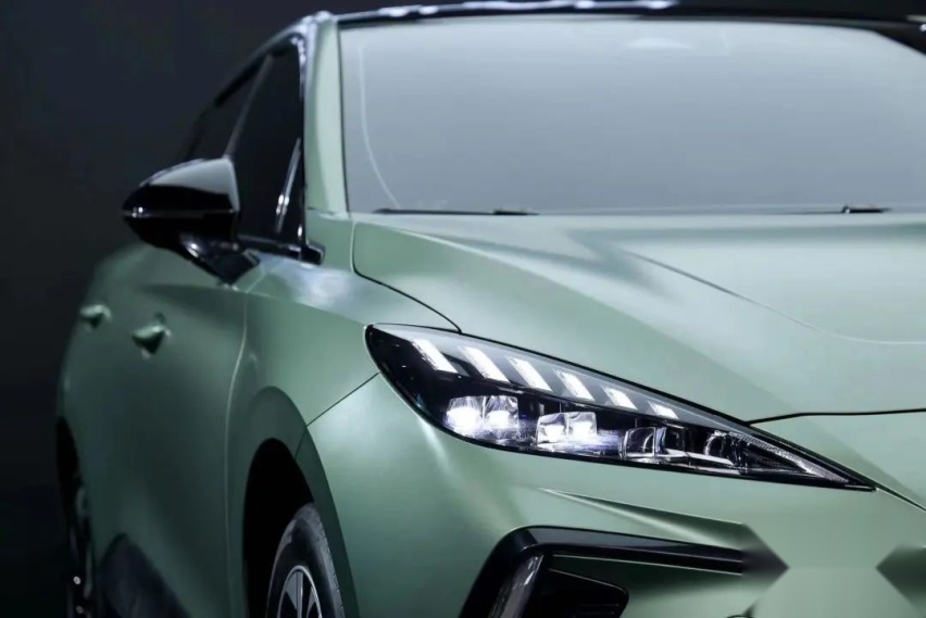 MG MULAN“代父从电”，零百3.8秒，两厢电动小钢炮已就位