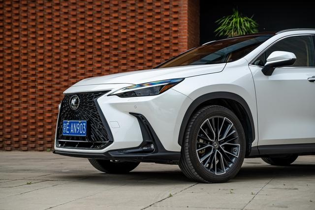 以柔克刚 试驾雷克萨斯NX 350h