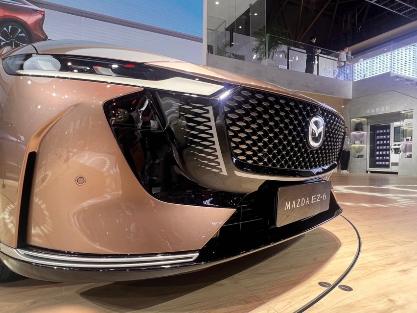 新能源时代再创新！看MAZDA EZ-6如何成为新一代“最美弯道王”