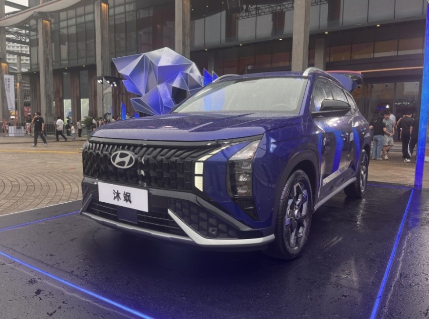 北京现代甩出“王炸”，沐飒12.18万元起售，合资对手如何接招？