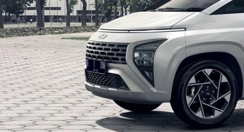 【e汽车】现代发布新紧凑型MPV——Stargazer官图