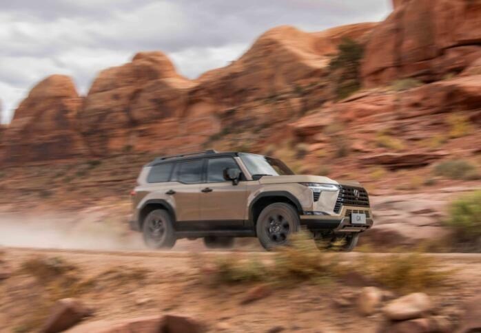豪华硬派越野SUV！售77.8万元起，雷克萨斯全新一代GX上市