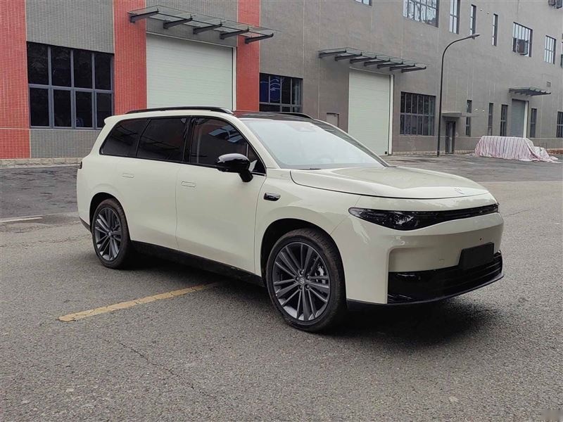 2024北京车展丨零跑C16定位中大型六座新能源SUV