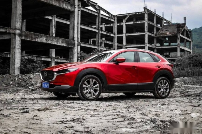 试过CX-30后，被老婆路转粉逼着买车