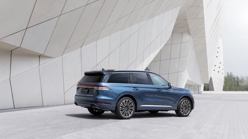 与奥迪Q7同级别，售价50.98万元起，国产林肯飞行家上市