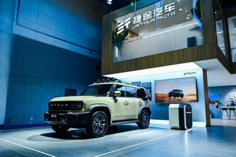 王者“蓉”耀：以“旅行越野SUV”之名  捷途旅行者成都车展狂飙