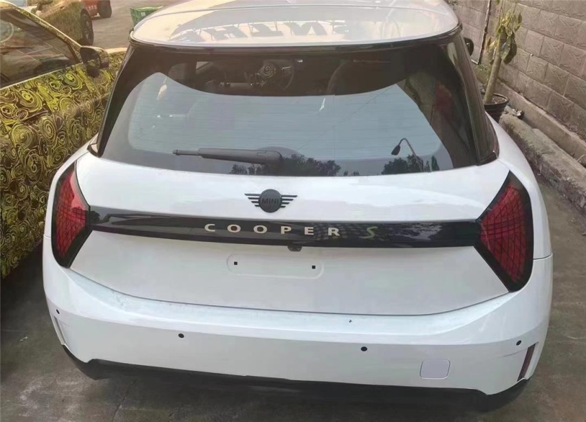 实车露脸，全新MINI电动版不小心看成了GT-R，国产版啥时候到？