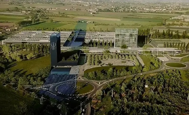 红旗要去米兰设计周，还在法拉利总部旁建了个厂