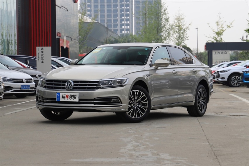 20多万买旗舰SUV，这些车才是真正的头牌产品！