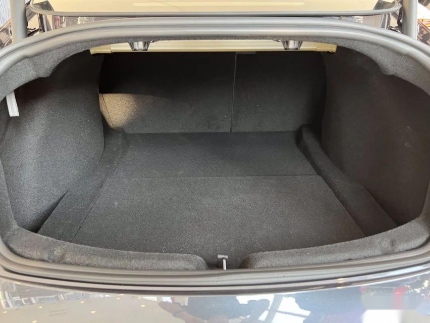 特斯拉Model 3焕新版，现在值得买吗？