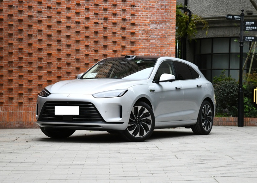 3年的特斯拉Model Y车主，第一次试驾问界M5，车主说出了真心话