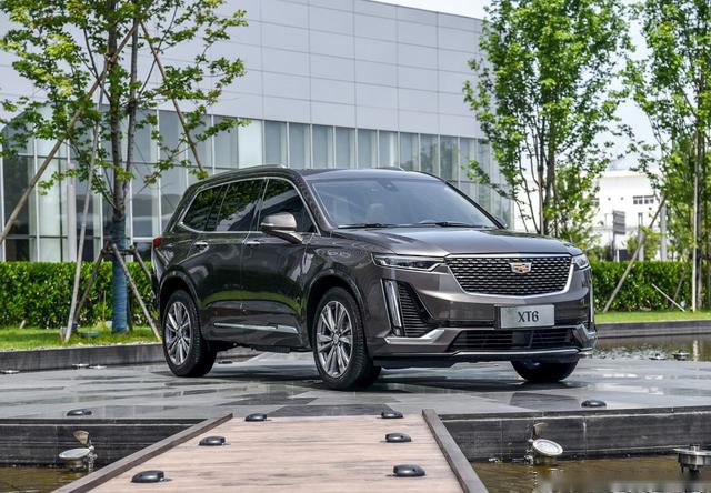 首款采用2+2+2布局的中大型SUV，车长超5米，今年7月国产上市