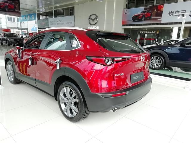 “小红椒”马自达CX-30实车更好看，首付只需4万