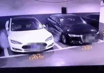 质量问题频发 修车排队 售后服务态度差 特斯拉车主直言想卖车