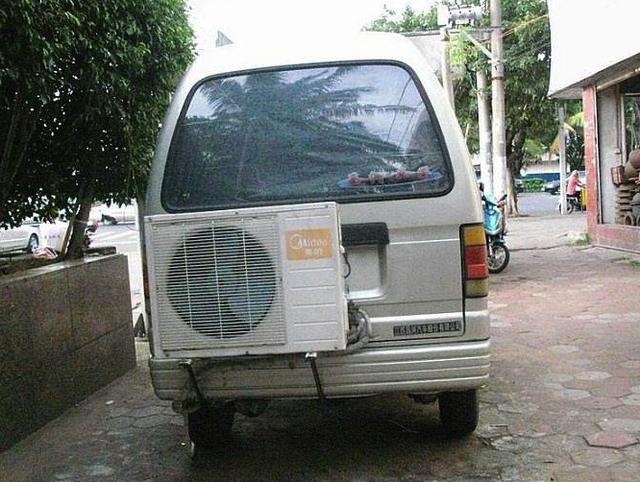 面包车为什么没有黑色的？销售：厂家敢造，你敢买吗？
