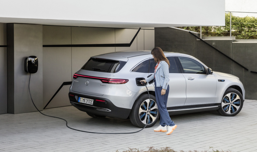国产奔驰纯电动SUV，EQC售价57.98万元起