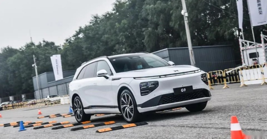 越级挑战Cayenne S？深度试驾小鹏G9