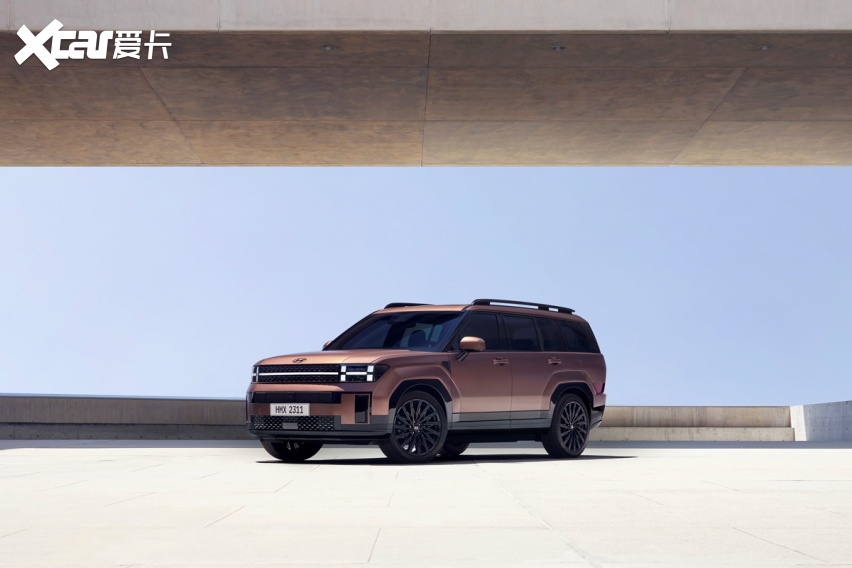 2024现代圣达菲,全新家族式外观设计,化身硬派越野suv(图2)