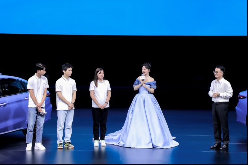 引领A+级家轿全优时代！艾瑞泽8正式上市