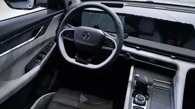 12.49万元起！第三代CS75PLUS进阶而来，焕新上市！