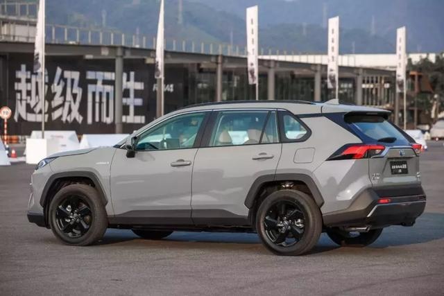 一汽丰田全新RAV4荣放：重返热血年少