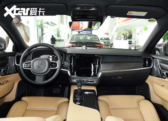 50万级最美旅行车，最低配的沃尔沃V90 CC，值得入手吗