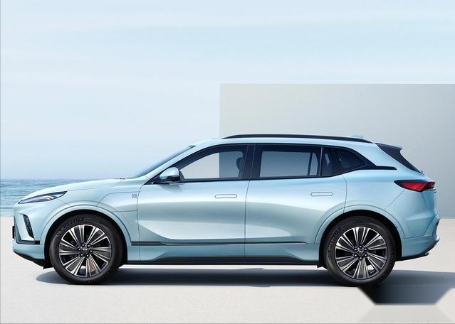 奥特能平台打造/纯电动中大型SUV 别克E5试装车下线 明年一季度上市