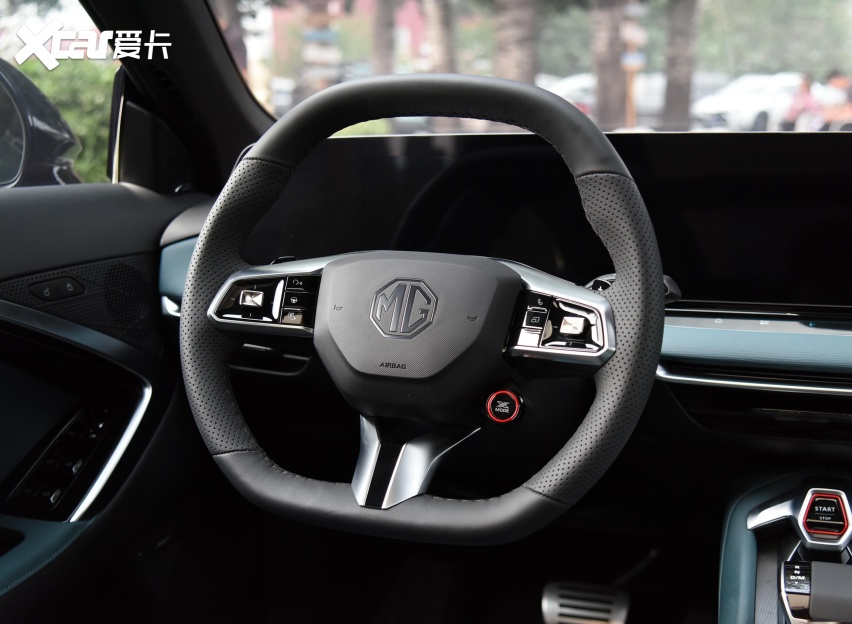 配贯穿式双联屏 MG7内饰正式亮相 科技感十足