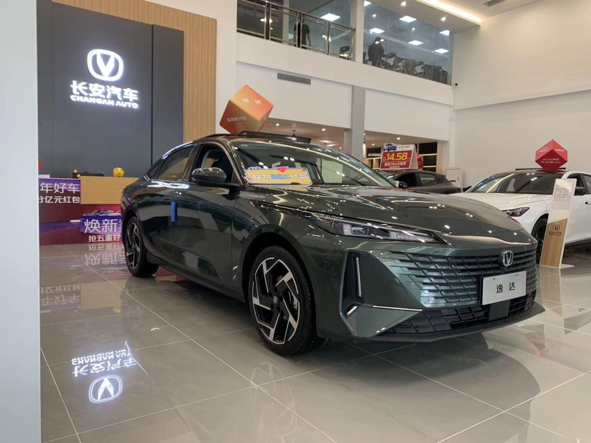 长安逸达到店实拍，10万级中难得的高品质全能家轿