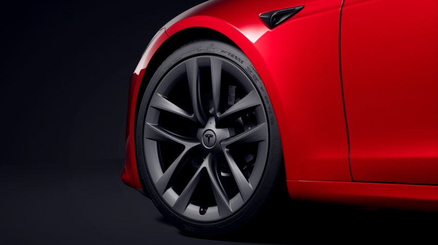 1020马力，2.1秒破百，Model S Plaid究竟是什么来头