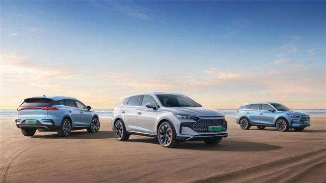 比亚迪唐家族再添新车，搭云辇-C，是否25万级奶爸车首选？