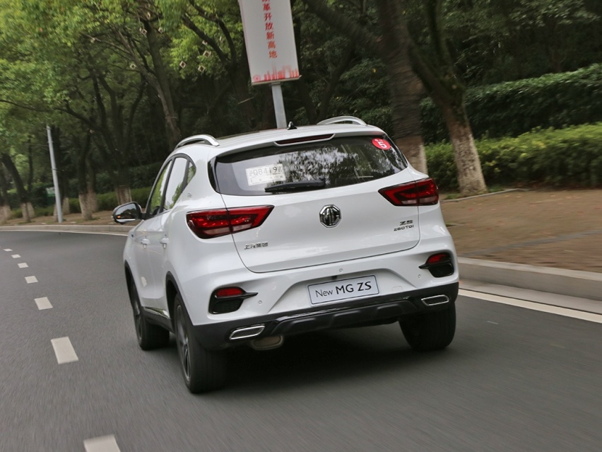 这台1.3T+6AT，带自动驾驶的10万级SUV实力如何？