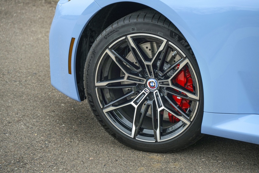 墨西哥裔：BMW M2