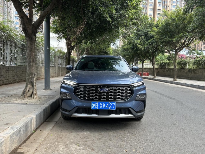 试驾｜15万级合资SUV福特领睿，“卷”不止价格，还有配置空间
