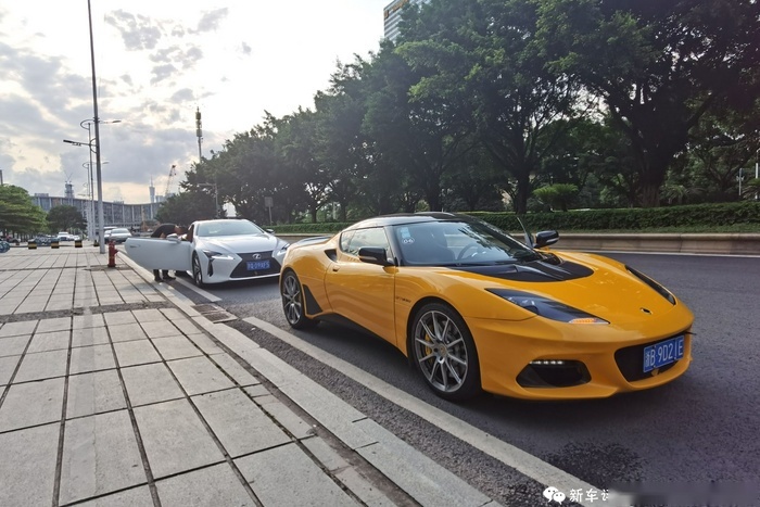 小孩才做选择题 路特斯Evora/雷克萨斯LC500h轻体验