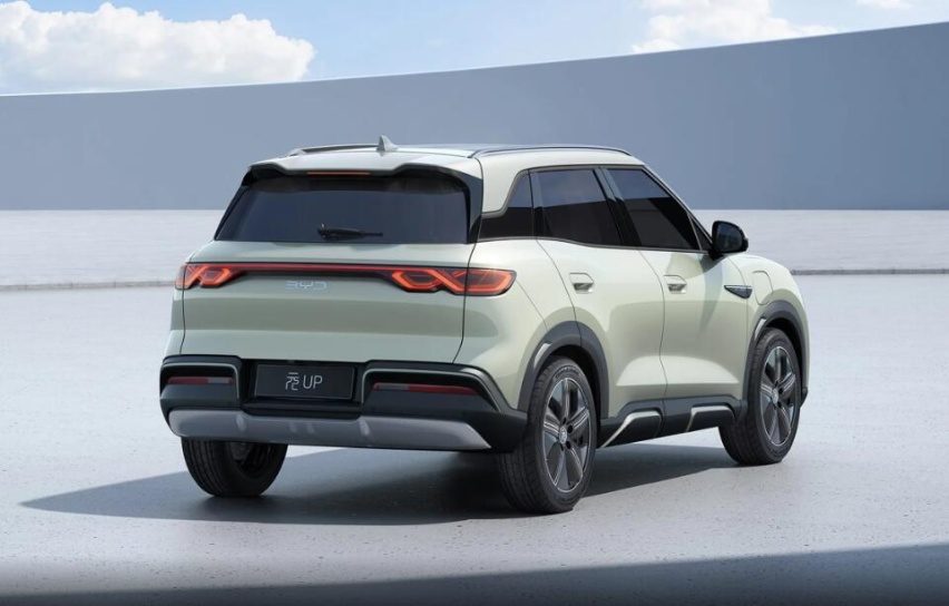 10万级小型suv,外观超帅气,400多公里续航